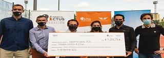 Pedalea contra el ictus entrega su donación a Deporte para DCA