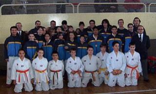 17 medallas en el campeonato navideño de Taekwondo
