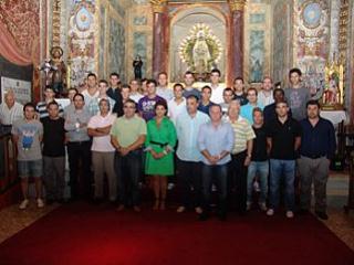 Presentación de los clubes de fútbol locales