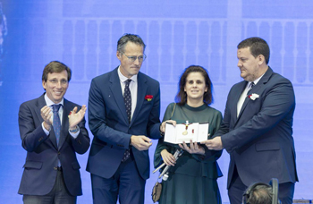 Servimedia recibe la Medalla de Madrid por su notoria labor social