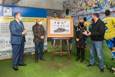 Obras de cerramiento de la torre  oeste del Estadio de Gran Canaria