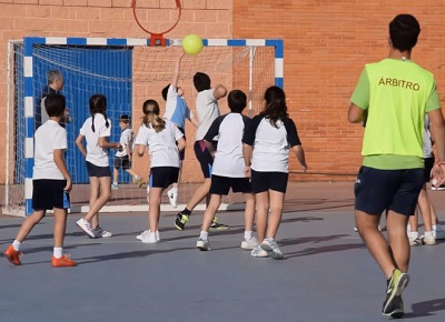 Andalucía impartirá tres horas de  educación física en la Secundaria