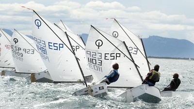 La Fundación Deporte Galego busca potenciar las disciplinas náuticas 